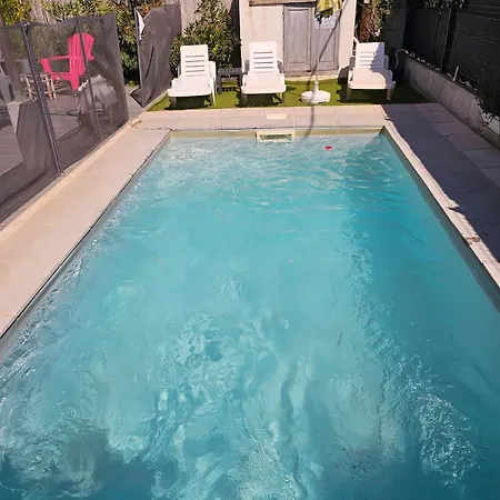 Maison Avec Sa Piscine Privee Prázdninový dům Saint-Raphaël