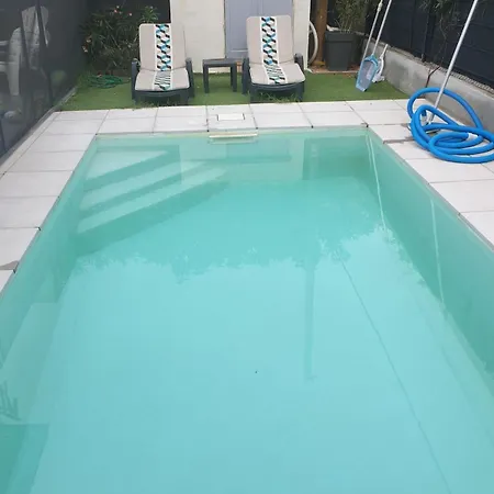 Prázdninový dům Maison Avec Sa Piscine Privee Saint-Raphaël
